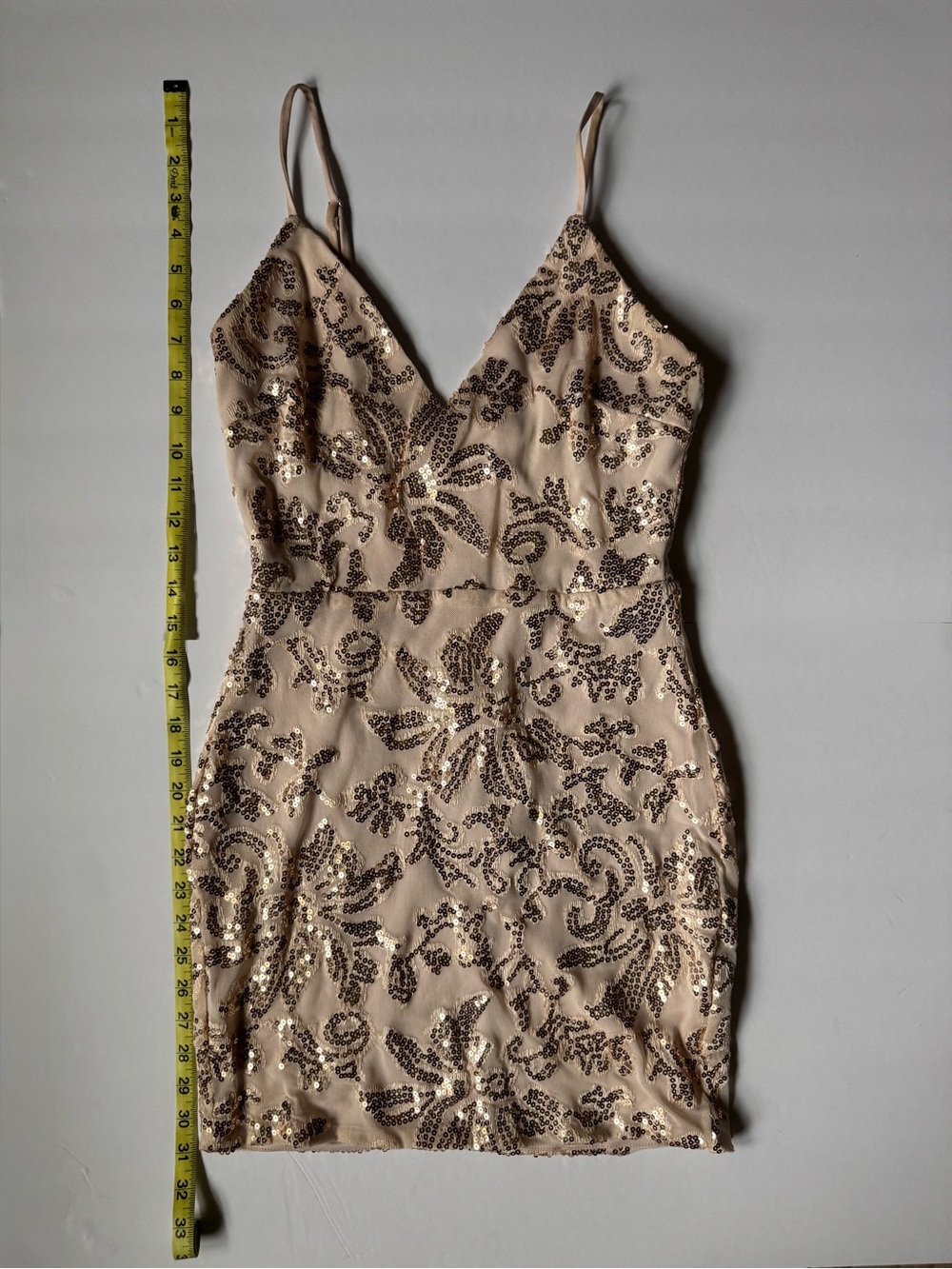 Windsor Josquim Ivory Gold Sequin Bodycon Mini Dress - Picture 7 of 10
